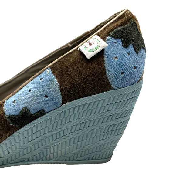 MISS L FIRE Blue Velvet‎ Embroidered Wedge - Picture 7 of 11